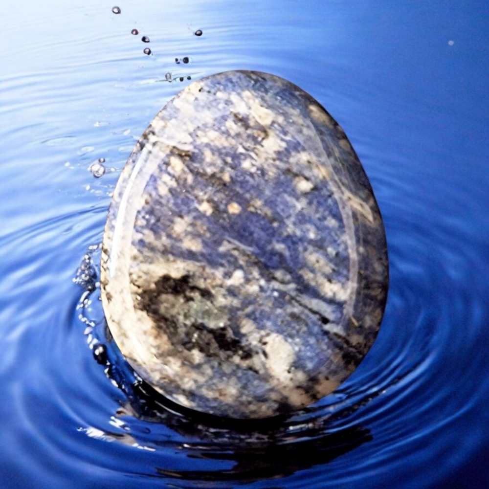 ✨️Sodalite Worry Stone